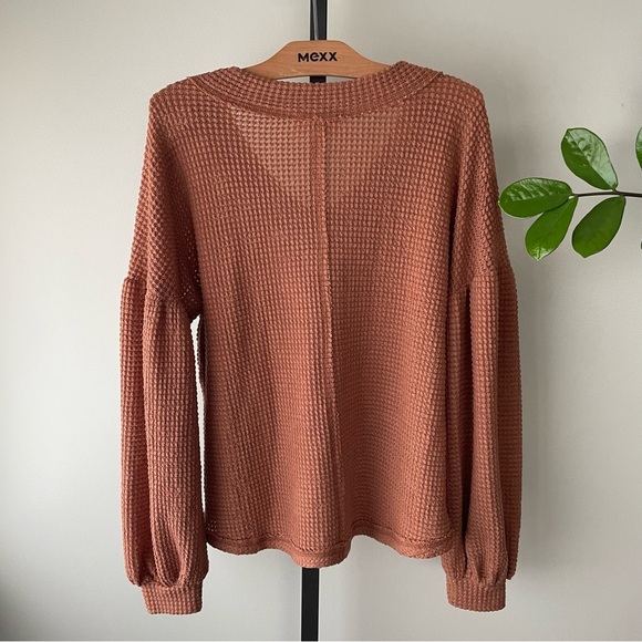 Loveriche Waffle Knit Balloon Statement Sleeve Vneck Pullover Top Blouse Sweater - Picture 3 of 9